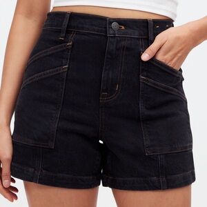 The Perfect Vintage Mid-Length Cargo Jean Short in Shamp Wash